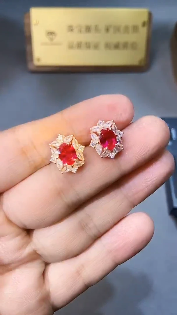 【闪购商品】红宝石耳饰银S925镶嵌354