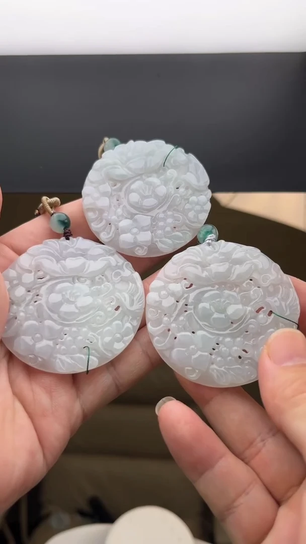 颈饰未镶嵌翡翠天然翡翠多样性发其一（花开富贵）