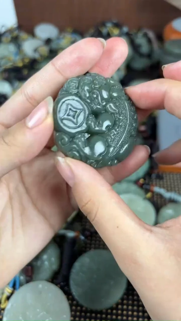 【闪购商品】和田玉颈饰未镶嵌1