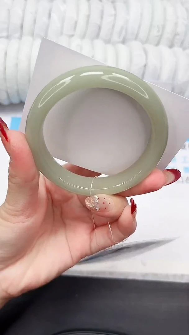 未镶嵌手镯石英质玉42-56.2D