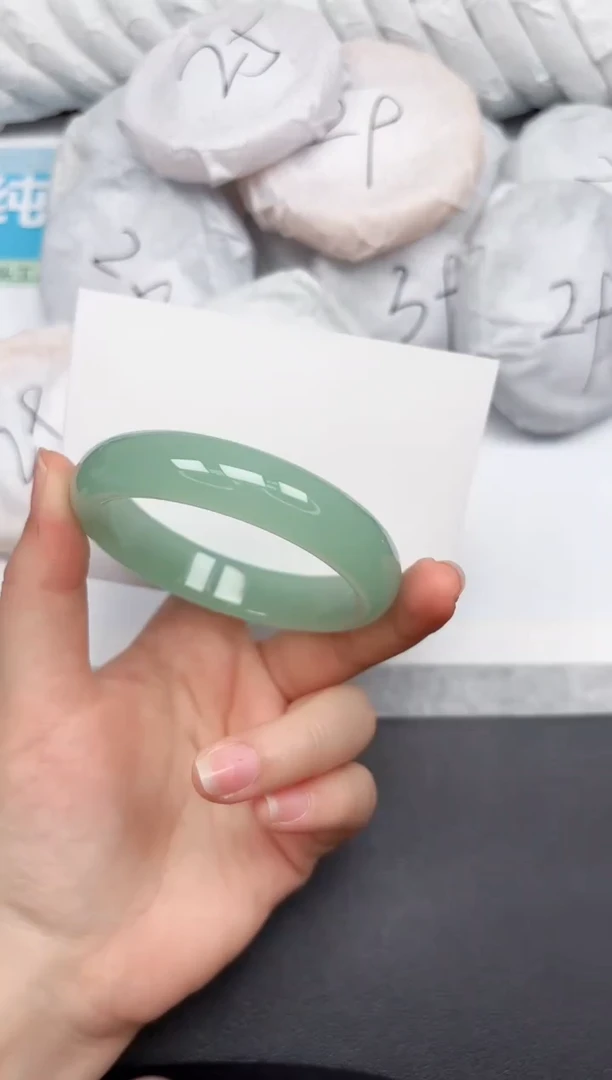 未镶嵌手镯石英质玉80-57