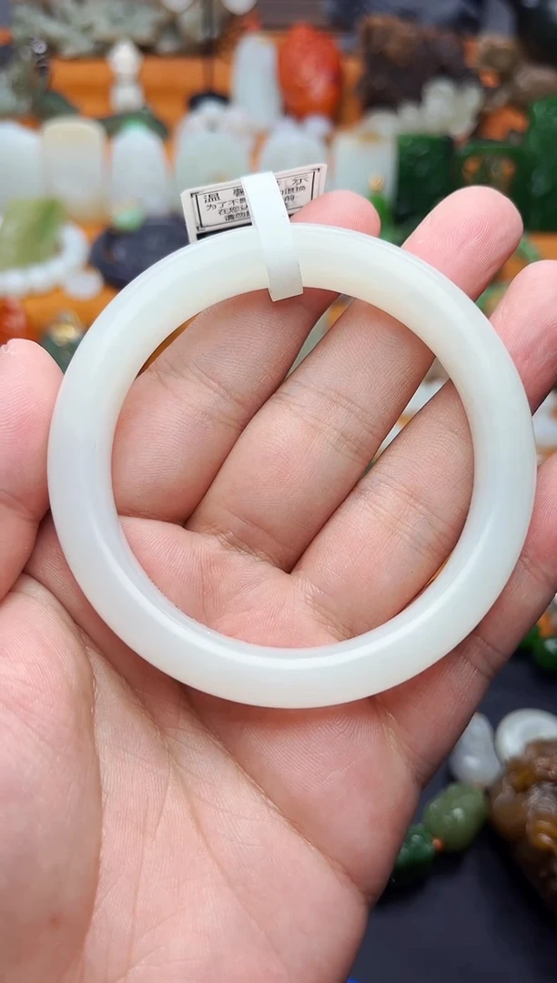 【闪购商品】和田玉手镯未镶嵌57.5圈口01