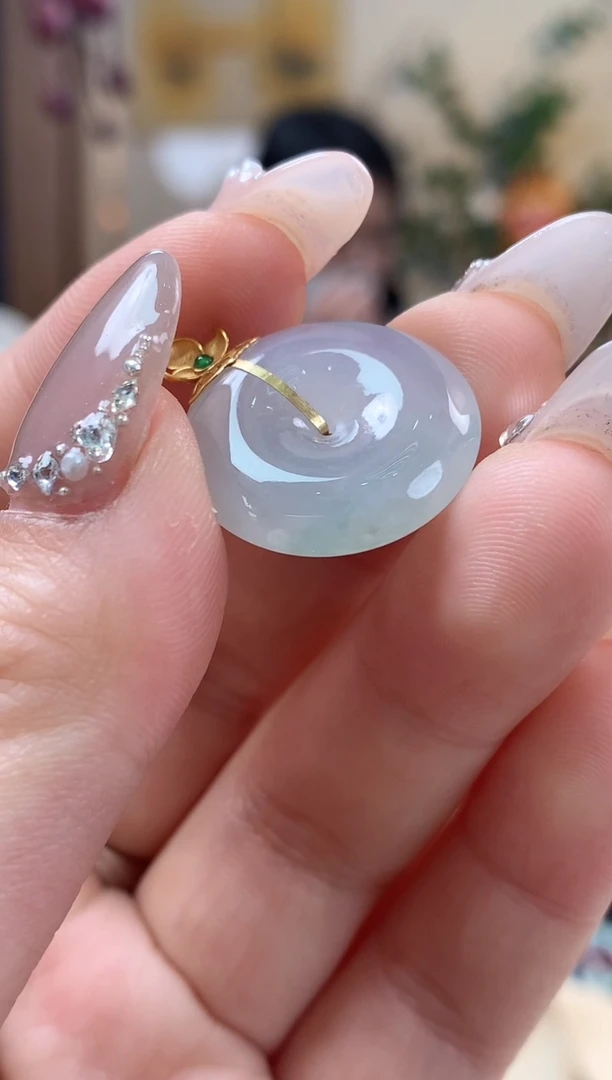 【闪购商品】翡翠吊坠(不含链)18K金镶嵌平安扣