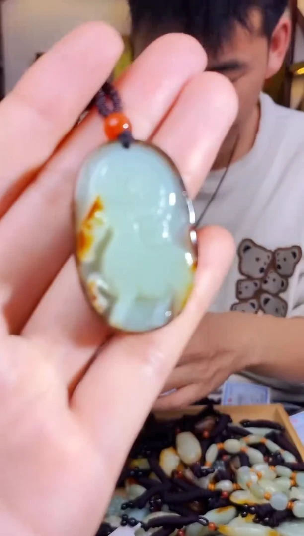 【闪购商品】和田玉颈饰未镶嵌1