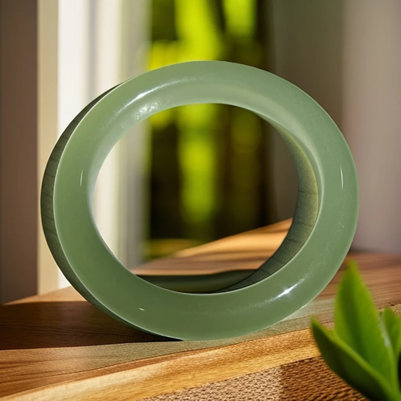 蛇纹石玉发一个手镯