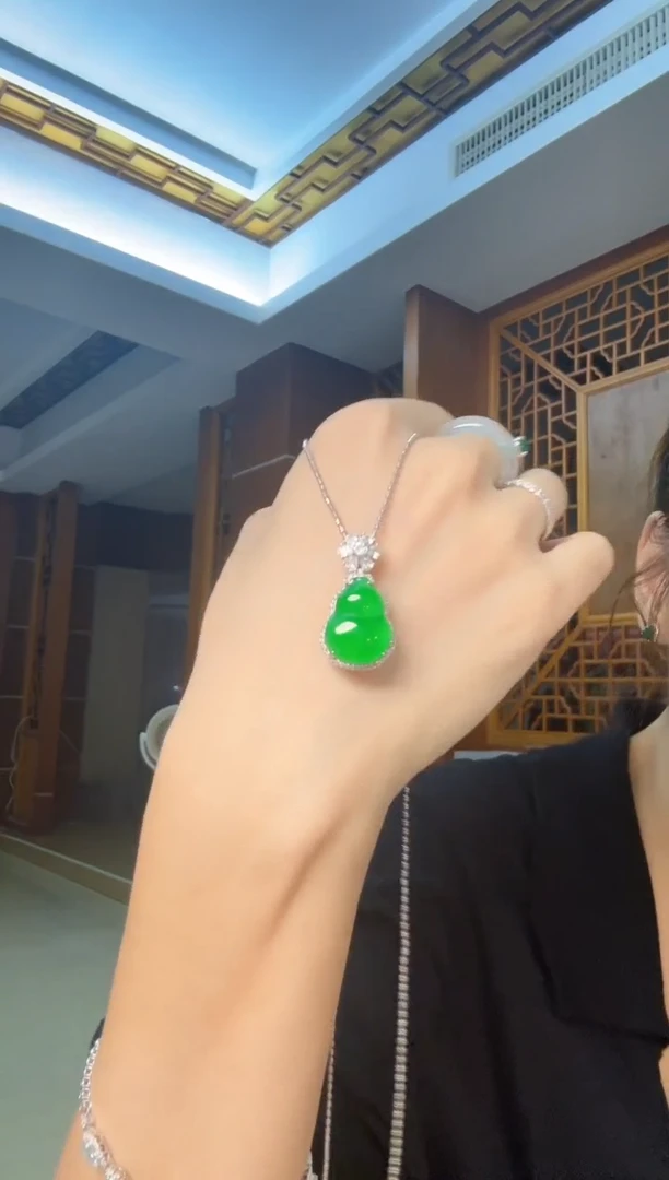 吊坠(不含链)银S925镶嵌翡翠天然翡翠吊坠