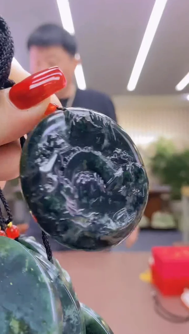 【闪购商品】岫玉山水吊坠未镶嵌多样式发货随机发一