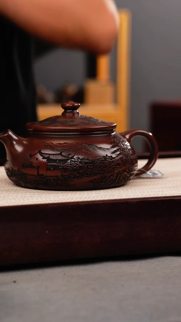 茶杯紫砂铁皮石红 大寒江 刻绘