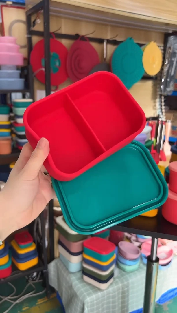 硅胶700ml-红底绿盖-2格小盒