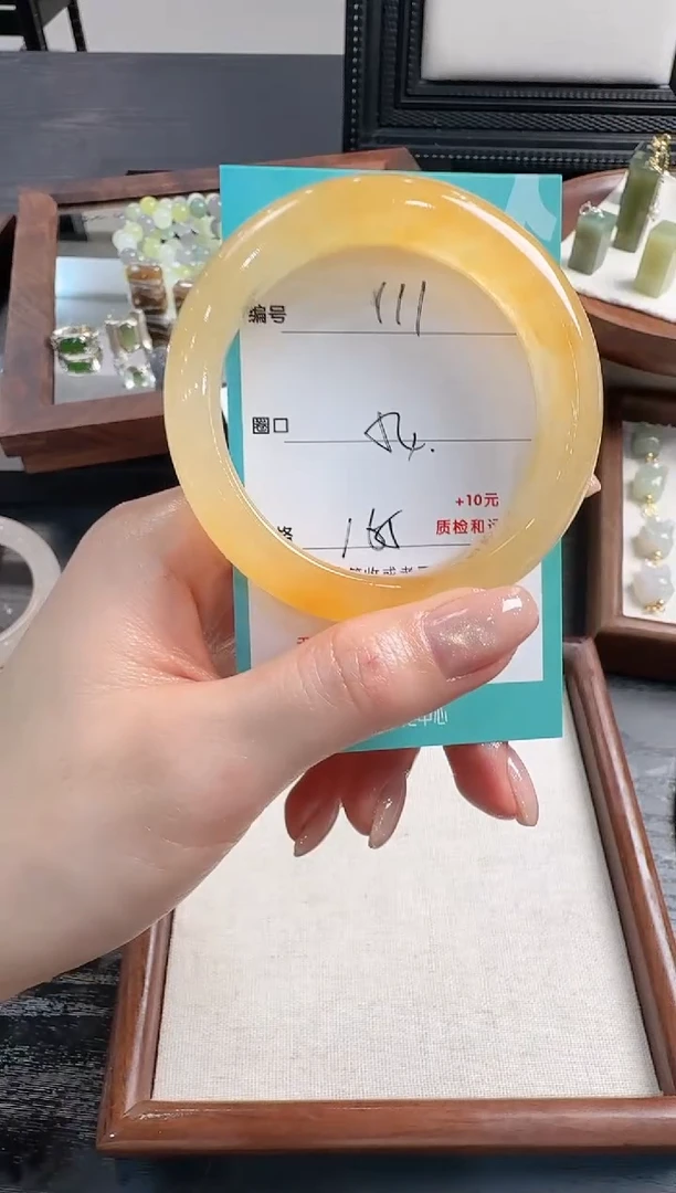 未镶嵌手镯石英质玉111