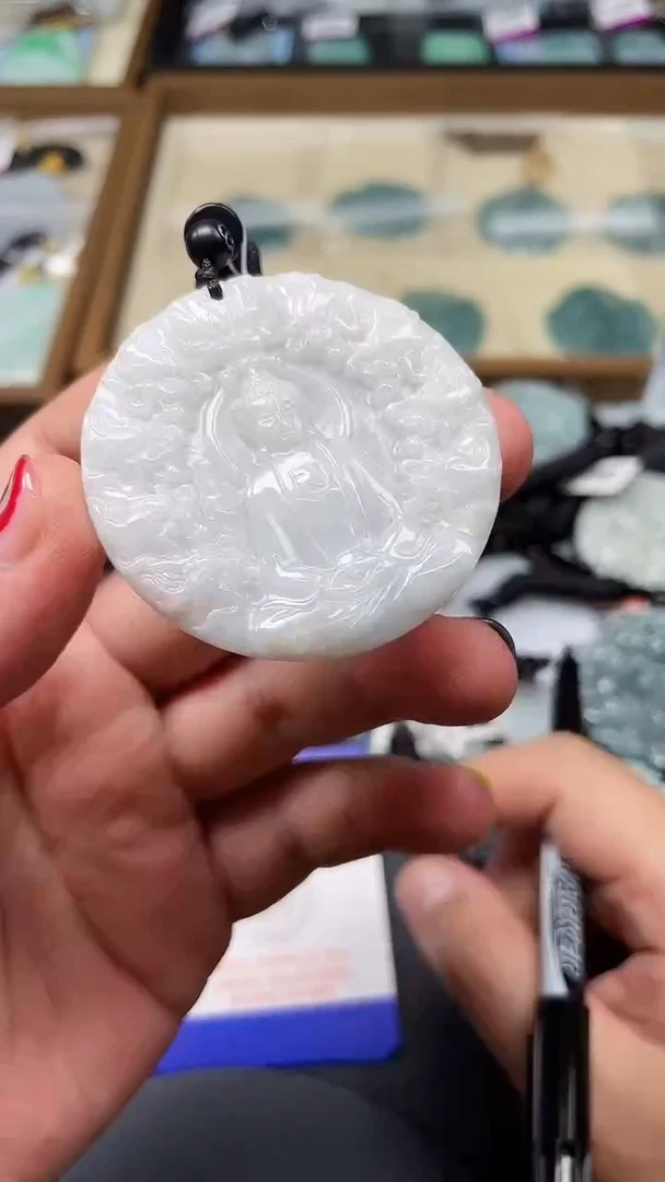 翡翠未镶嵌颈饰 天然翡翠 一物一图