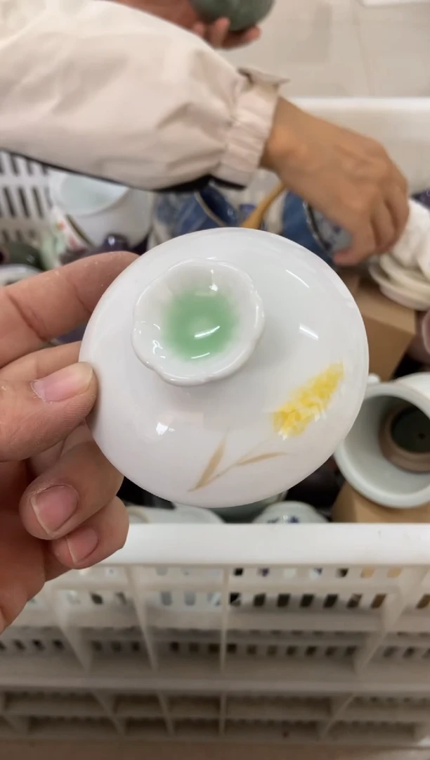 无运费险有瑕疵的摄影的产品有使用过的痕迹有点脏介意勿拍