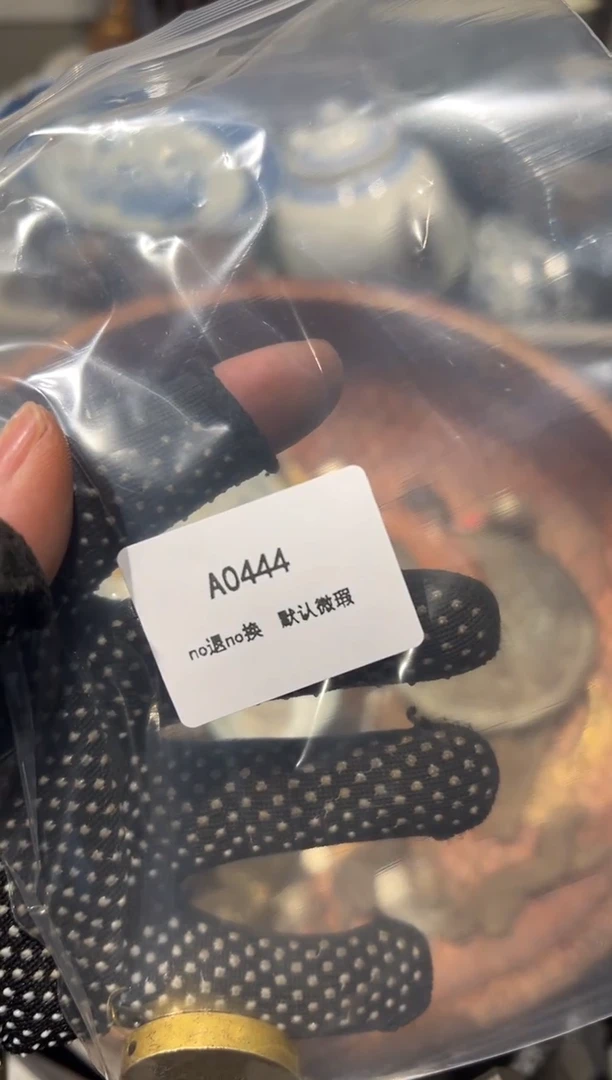 太**。秒拍秒付瓷铜摆件