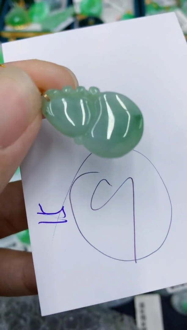 翡翠未镶嵌颈饰1111111111