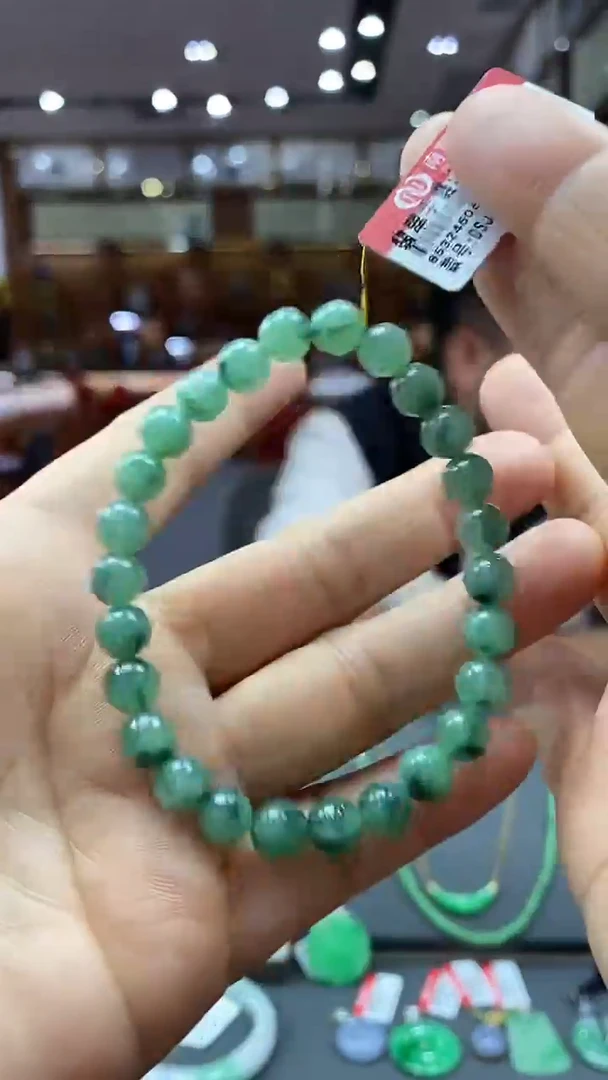 颈饰未镶嵌翡翠手串卡 7  43号