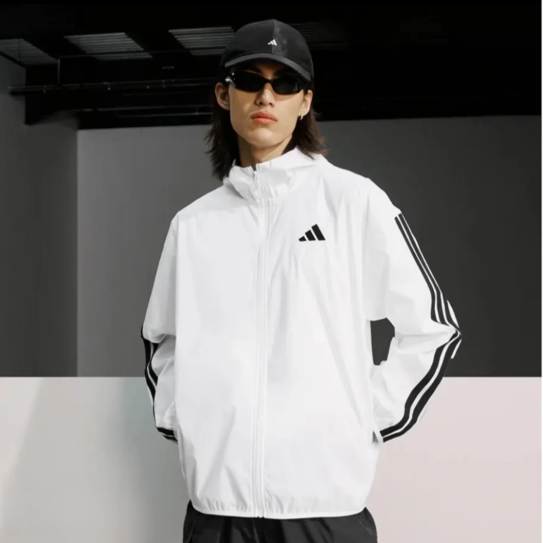 adidas阿迪达斯【琥珀流光风】白色时尚户外休闲运动连帽外套JF3682