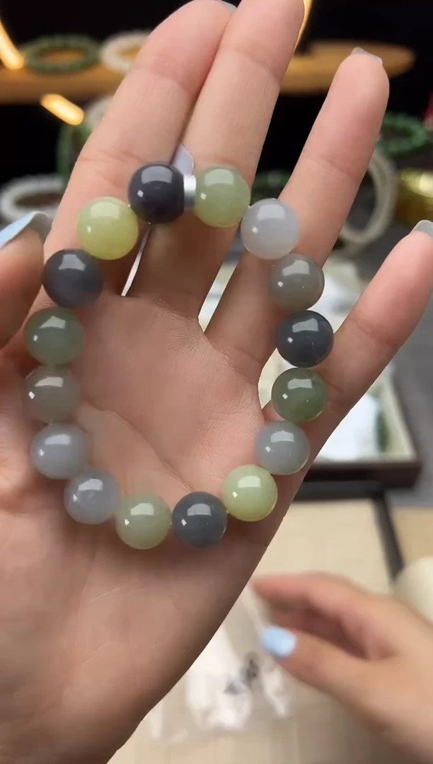 和田玉未镶嵌把件S21 多宝