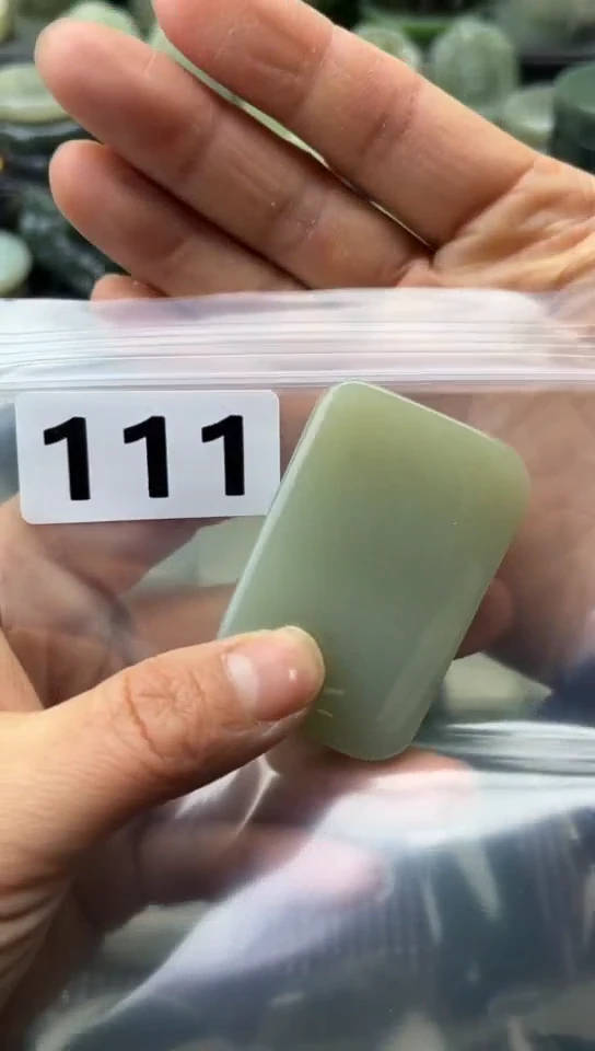 未镶嵌和田玉珠宝半成品牌子