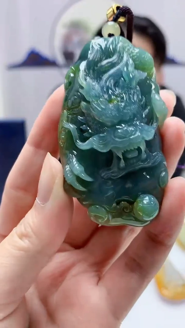 【闪购商品】定制翡翠未镶嵌5060zm-毛货挂件5龙牌