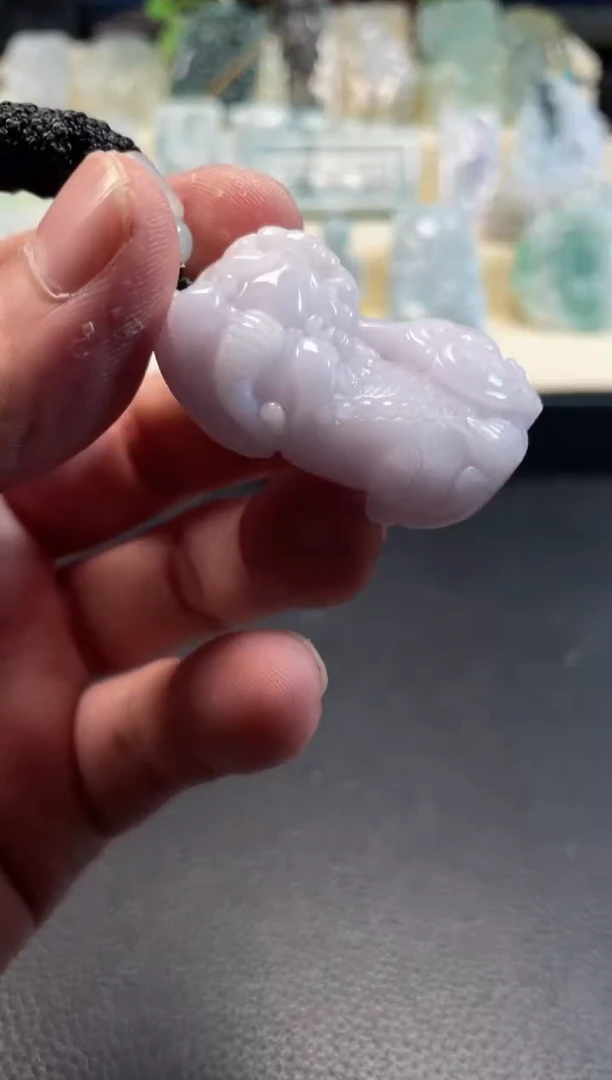 颈饰未镶嵌翡翠11/19/202