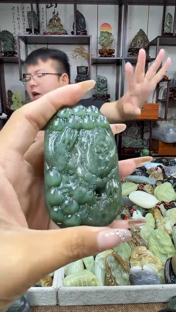未镶嵌和田玉把件1