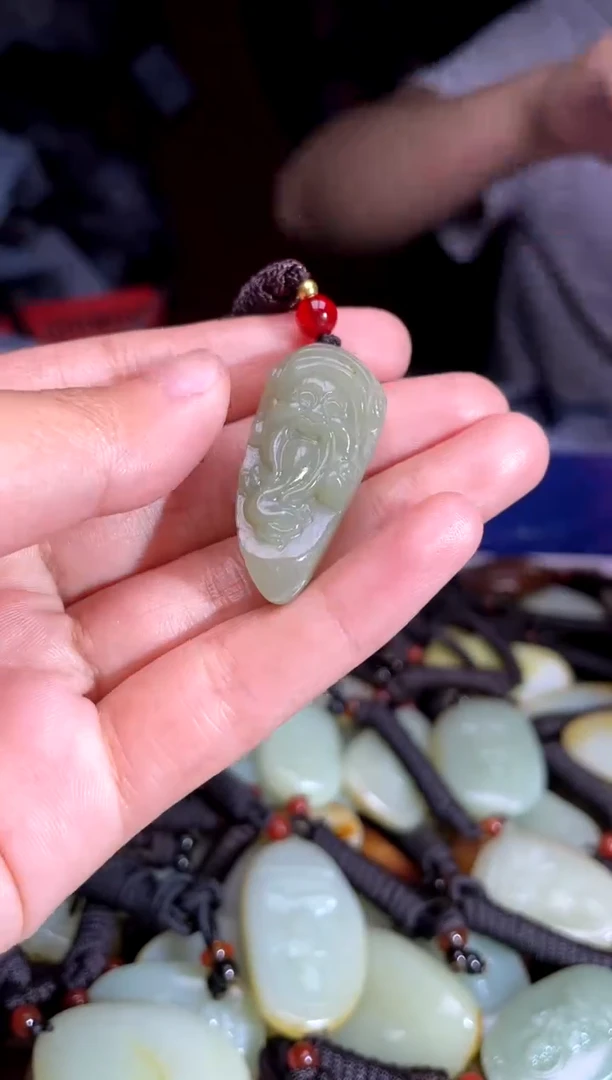 和田玉未镶嵌挂件1