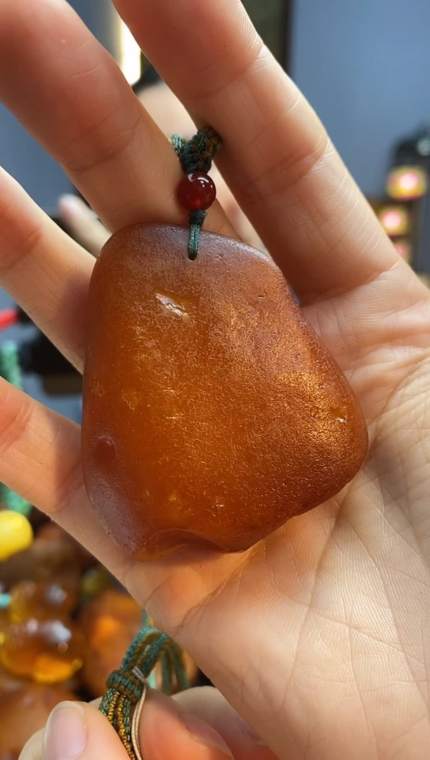 琥珀颈饰未镶嵌吊坠