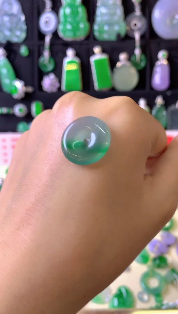 定制翡翠未镶嵌毛货抛光