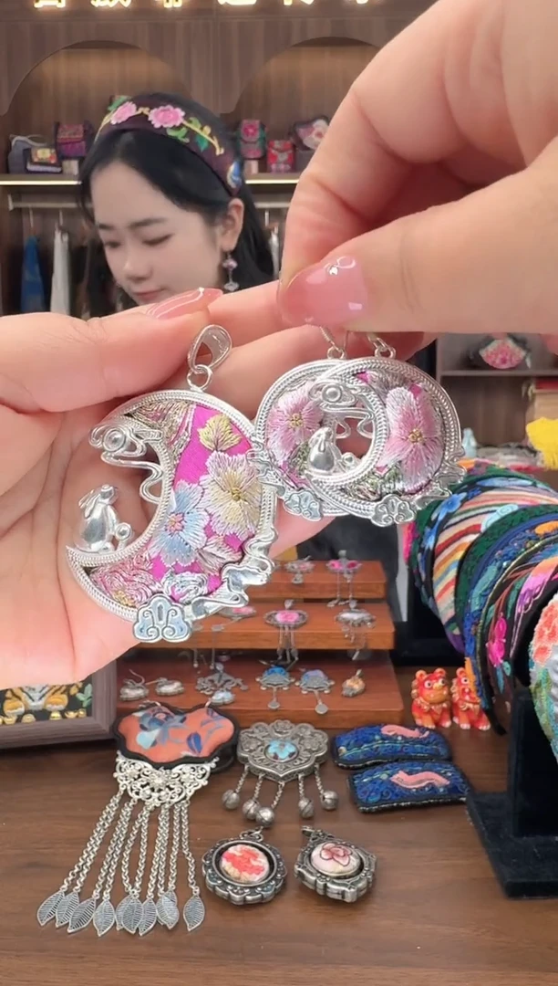 织绣扶光苗绣传承12