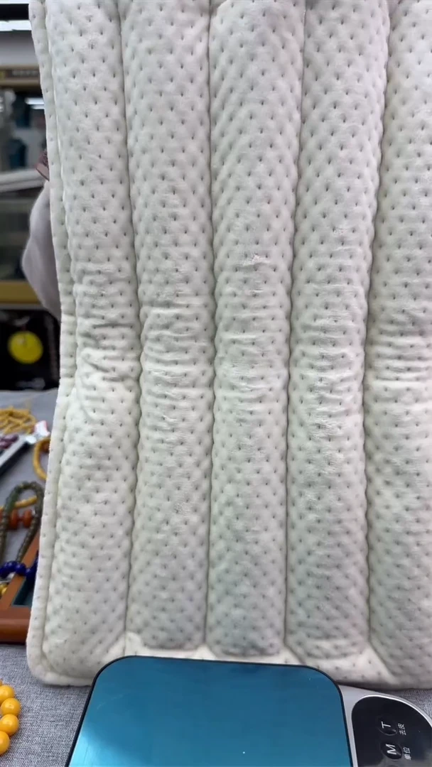 【闪购商品】琥珀裸石未镶嵌8秒拍号