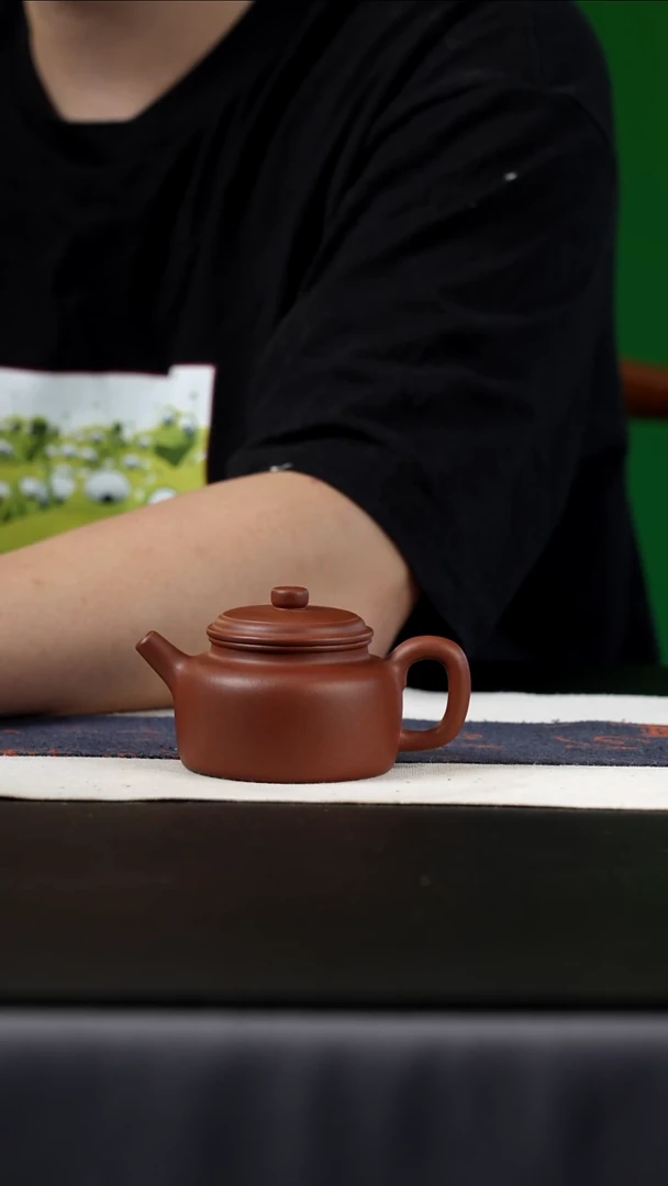 茶壶紫砂黑紫泥，100cc德中