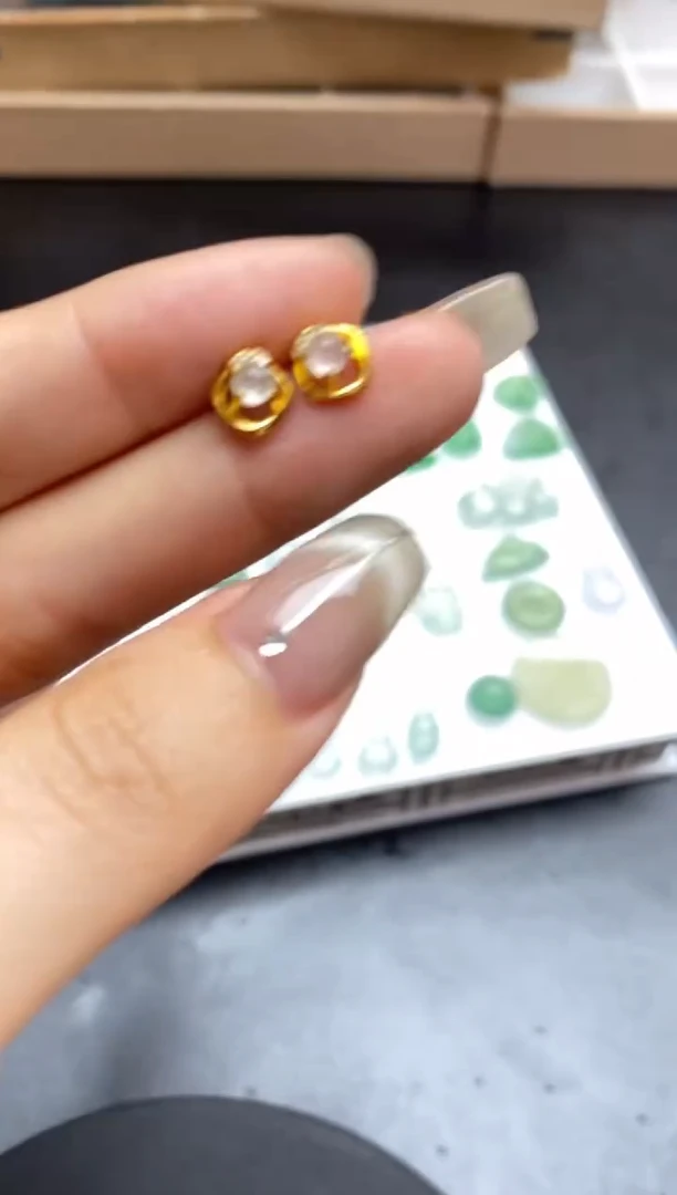 【闪购商品】定制翡翠银S925镶嵌翡翠耳环~