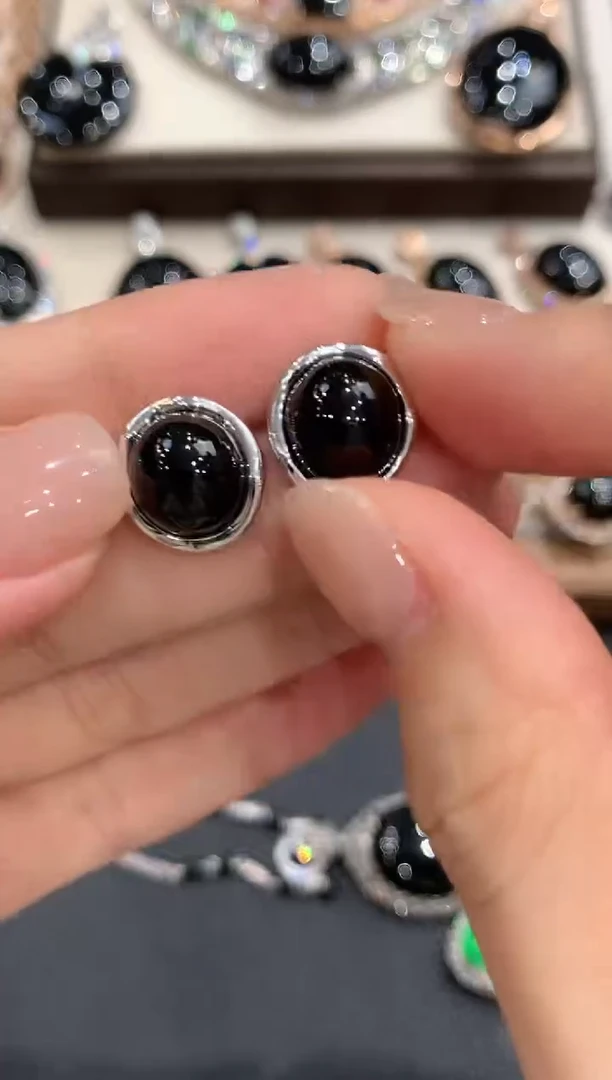 18K金镶嵌翡翠耳饰q102