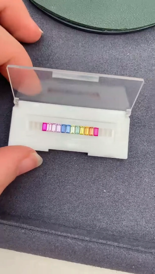 【闪购商品】彩色蓝宝石裸石未镶嵌1.5ct彩蓝宝套盒