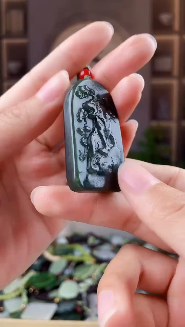 未镶嵌和田玉挂件拍一发一，
