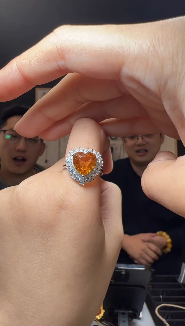 【闪购商品】水晶戒指银S925镶嵌约10*10mm爱心形黄水晶戒指