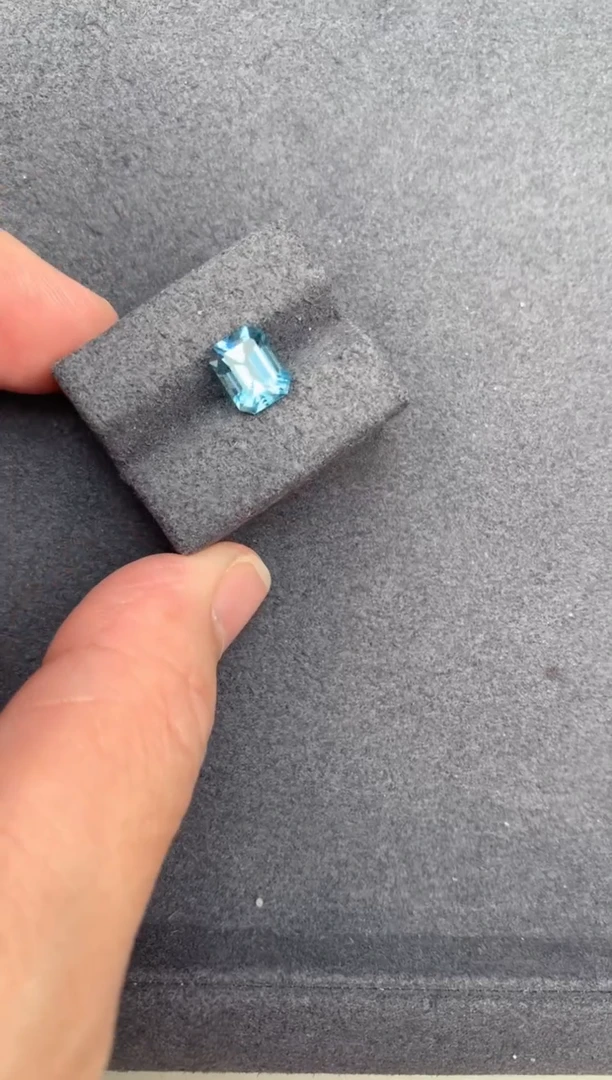【闪购商品】海蓝宝石裸石未镶嵌1ct海蓝宝