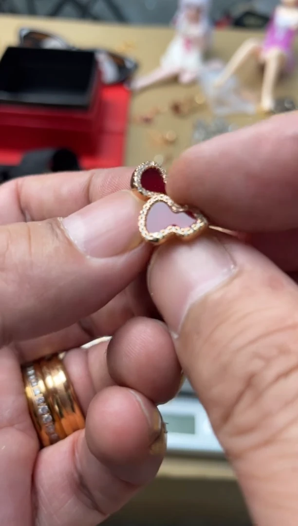 瓷片瓷器如图所示206