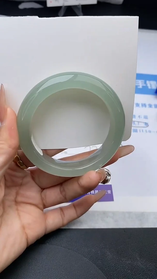 未镶嵌手镯石英质玉w239-DB54+