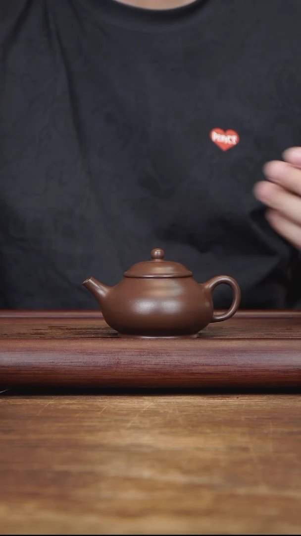 茶壶紫砂140ml矮潘 脂紫泥