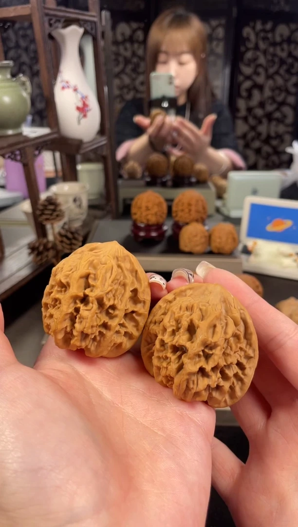 【闪购商品】文玩核桃把件帝王49尺-49