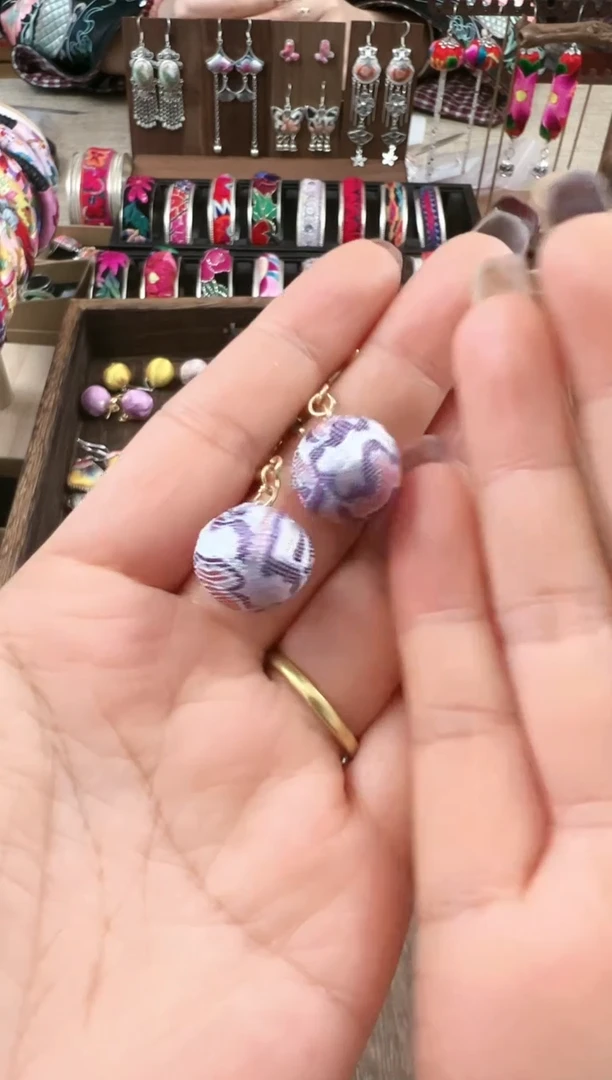 【闪购商品】织绣民族风老绣饰品109