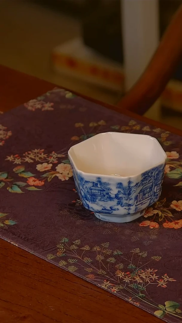 杯手工手绘杯杯很美丽