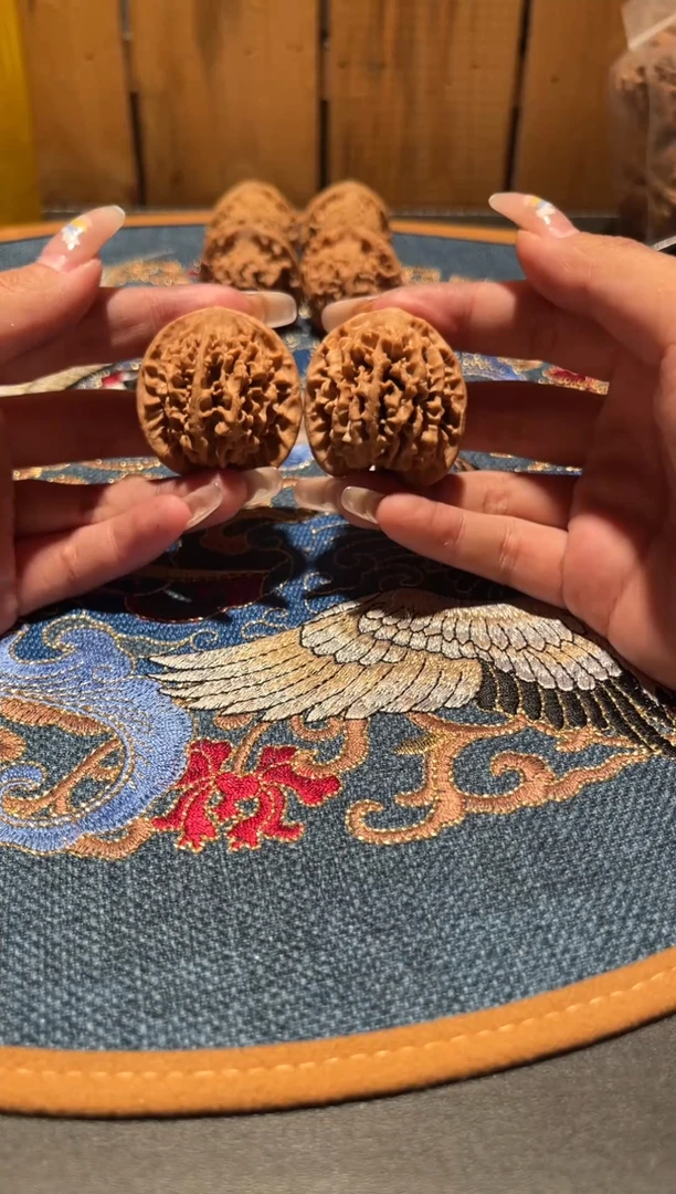 把件文玩核桃109秦闷35