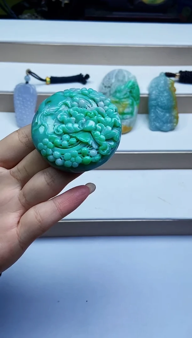 颈饰未镶嵌翡翠翡翠A货