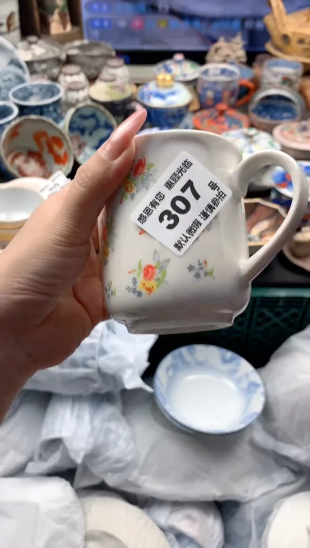 窗*307号九姑娘工艺品瓷器