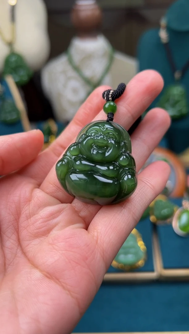 颈饰未镶嵌和田玉碧玉 34.35.12左右