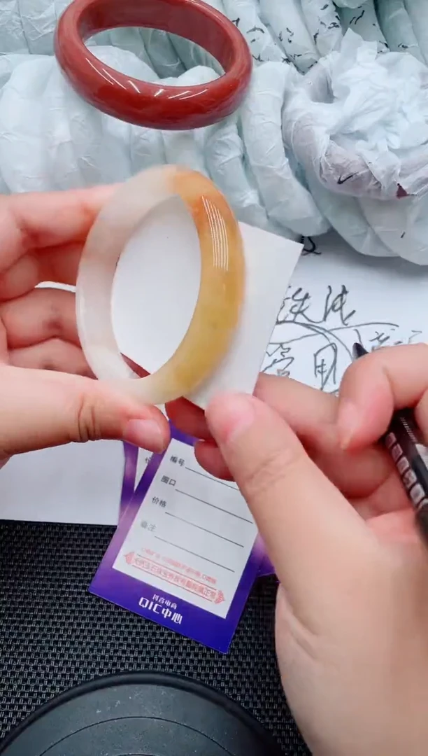 未镶嵌手镯石英质玉185-56-57