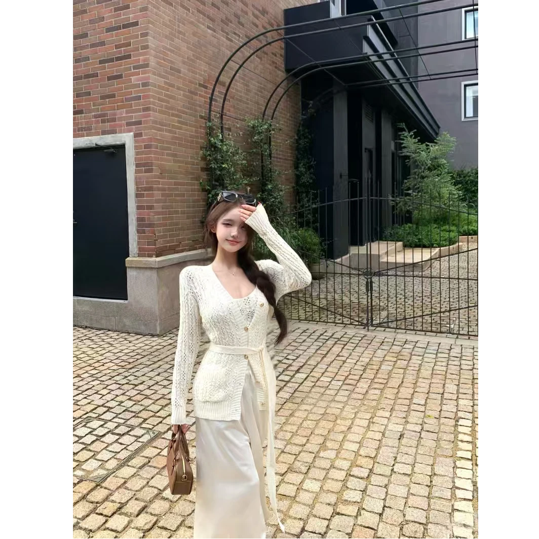 奶欲系镂空吊带开衫套装女2025秋新款法式温柔甜欲美人显白三件套