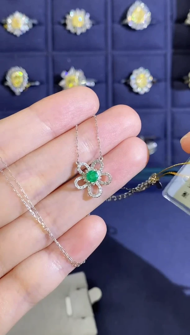 18K金镶嵌项链祖母绿222